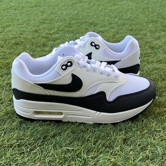 Nike Air Max 1 - Picture 1 of 5